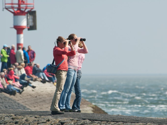 Verrekijker op de dam