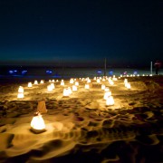 Fjoertoer lichtjes aan zee