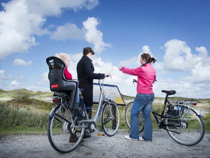 Fietsers bij vogelplak