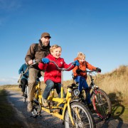 Fietsen door de duinen